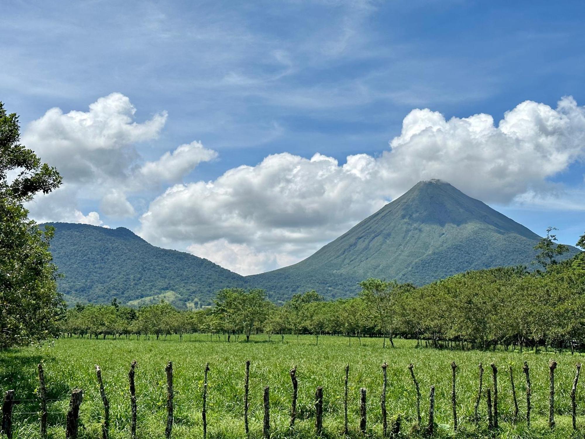 Oasis Arenal Villa Pool & Arenal Volcano View La Fortuna المظهر الخارجي الصورة